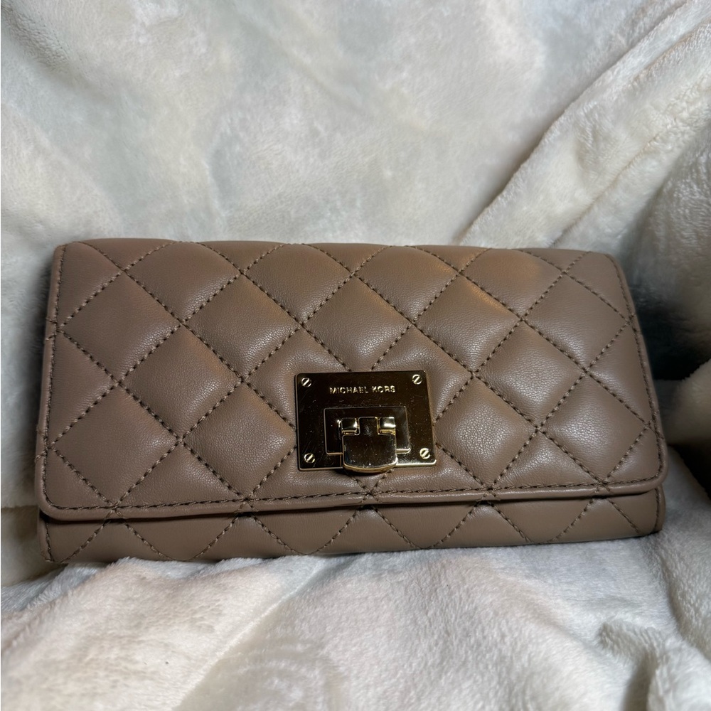 Michael Kors Quilted Taupe Wallet